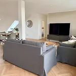 公寓 Neu!! Ruhige Helle Penthouse - Parking Incl 德累斯顿