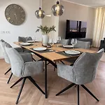 Neu!! Ruhige Helle Penthouse - Parking Incl ドレスデン