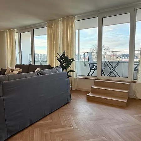 Apartment Neu!! Ruhige Helle Penthouse - Parking Incl *