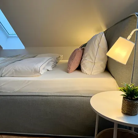 Apartament Neu!! Ruhige Helle Penthouse - Parking Incl Drezno