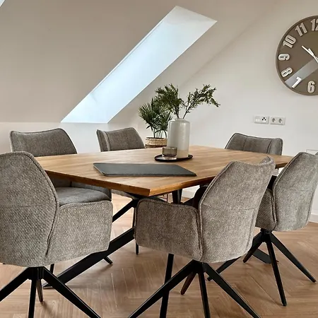 Appartement Neu!! Ruhige Helle Penthouse - Parking Incl Dresde