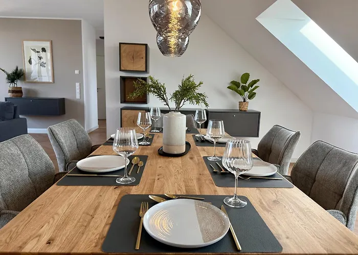 Apartment Neu!! Ruhige Helle Penthouse - Parking Incl Dresden